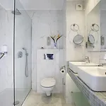 Bay Art Boutique - Adults Only 4*