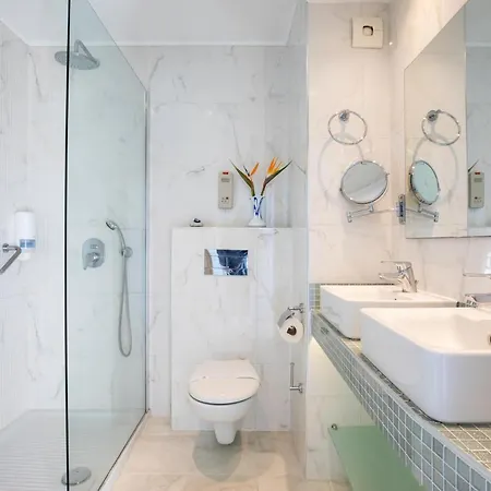 Bay Art Boutique - Adults Only Otel