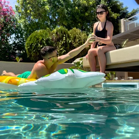 Bay Art Boutique - Adults Only 4*