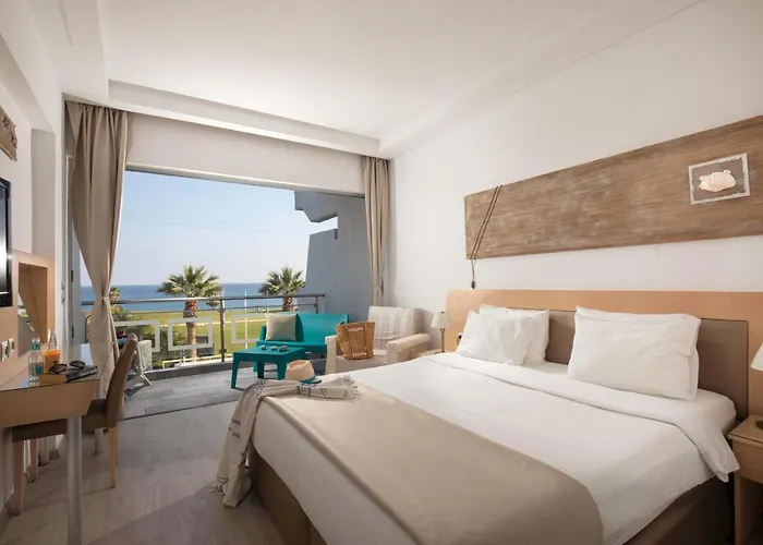 Hotel Bay Art Boutique - Adults Only 4*