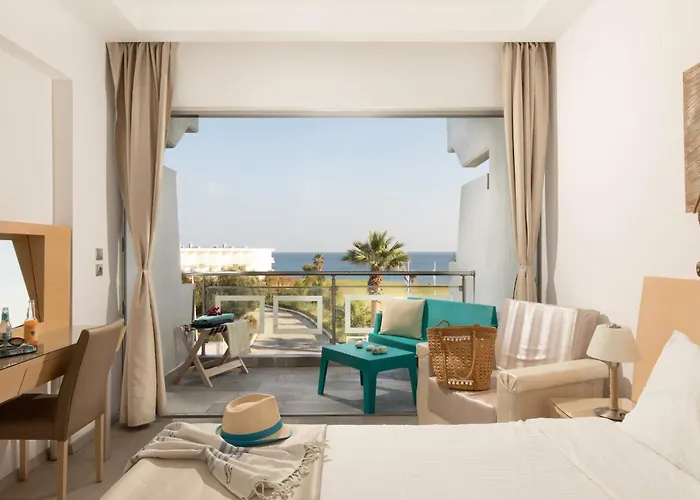 Hotel Bay Art Boutique - Adults Only 4*