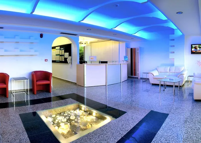 Bay Art Boutique - Adults Only Szálloda 4*