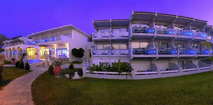 Bay Art Boutique - Adults Only Otel 4*